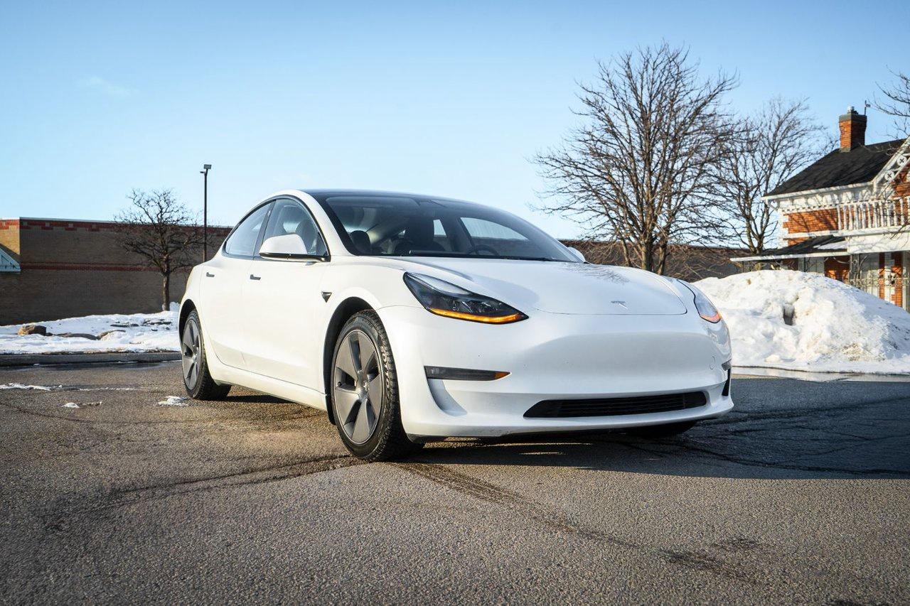 2023 Tesla Model 3 LONG RANGE Photo2