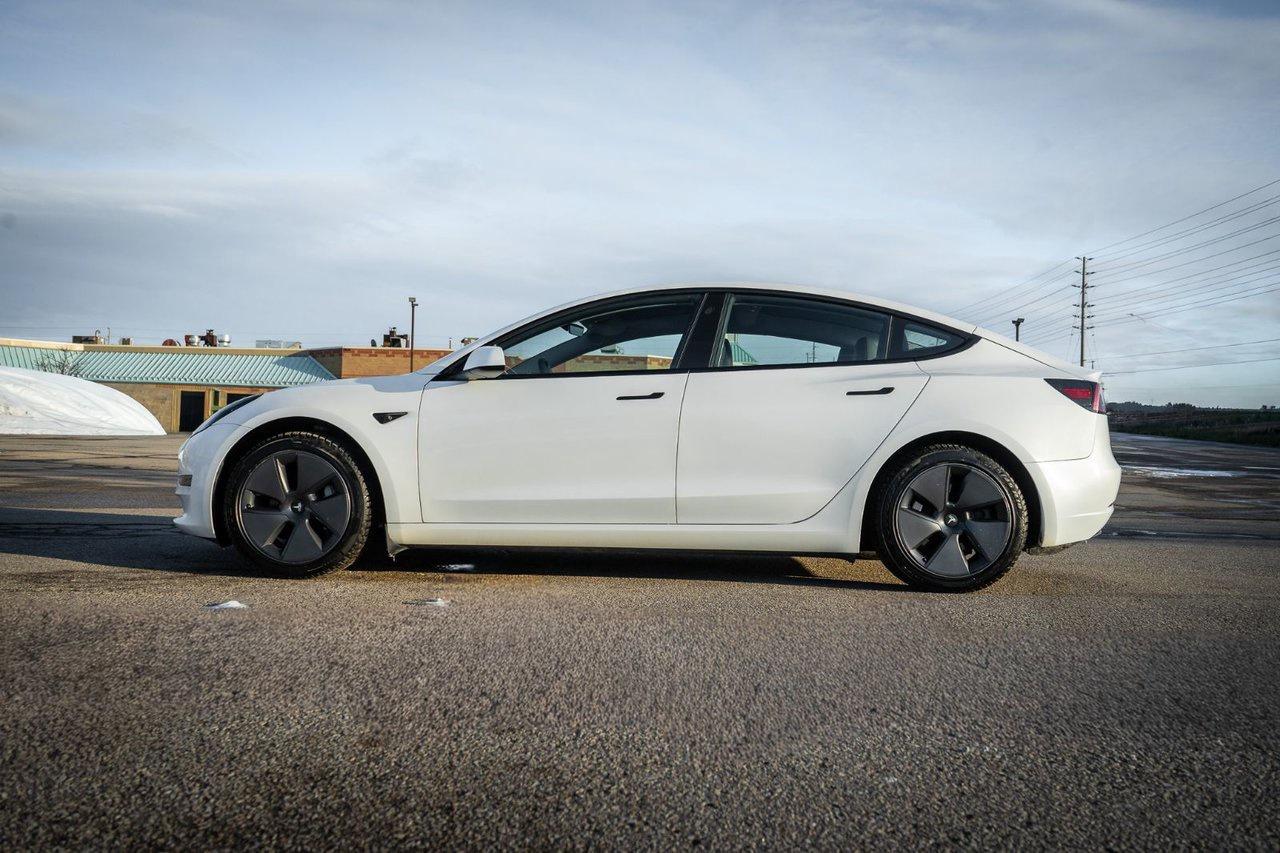 2023 Tesla Model 3 LONG RANGE Photo