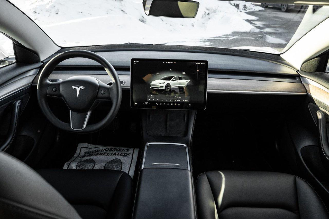 2023 Tesla Model 3 LONG RANGE Photo