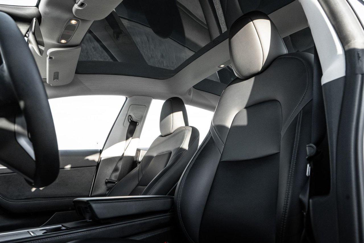 2023 Tesla Model 3 LONG RANGE Photo