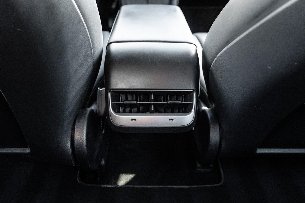 2023 Tesla Model 3 LONG RANGE Photo