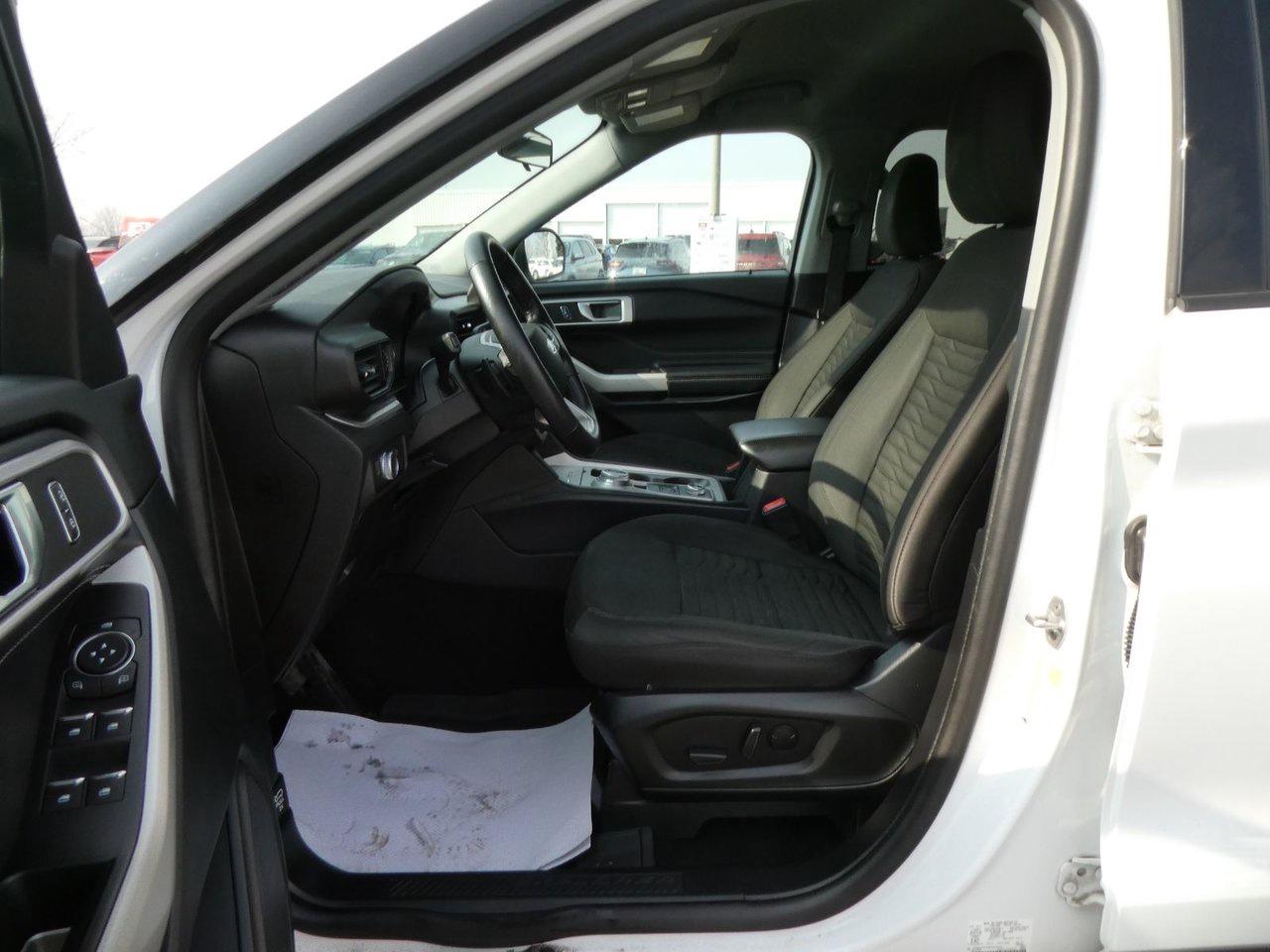 2021 Ford Explorer XLT Photo