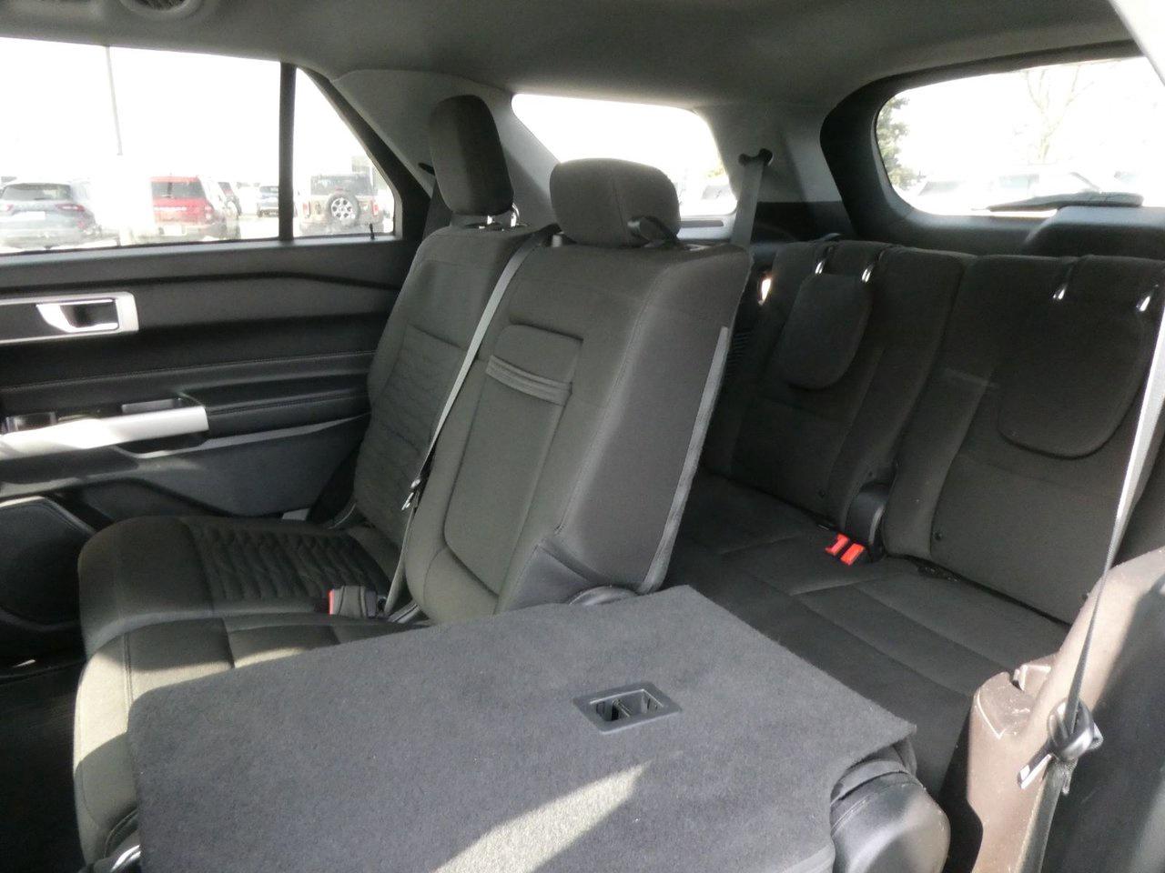 2021 Ford Explorer XLT Photo