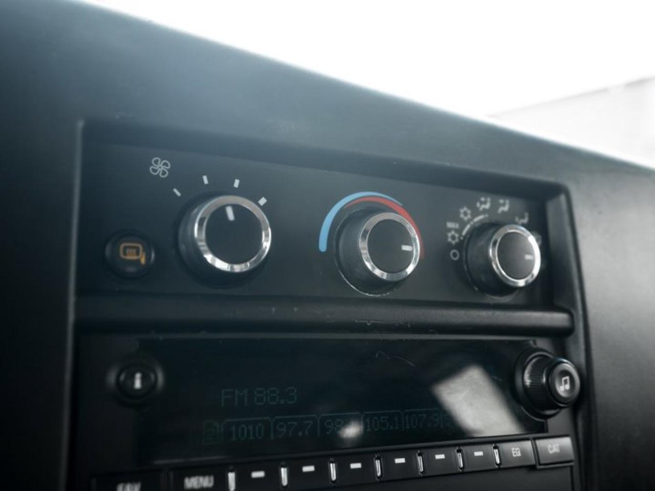 2024 Chevrolet Express Cargo Van RWD 2500 135" Backup Camera Tow Mode Heated Mirrors Side Steps Photo