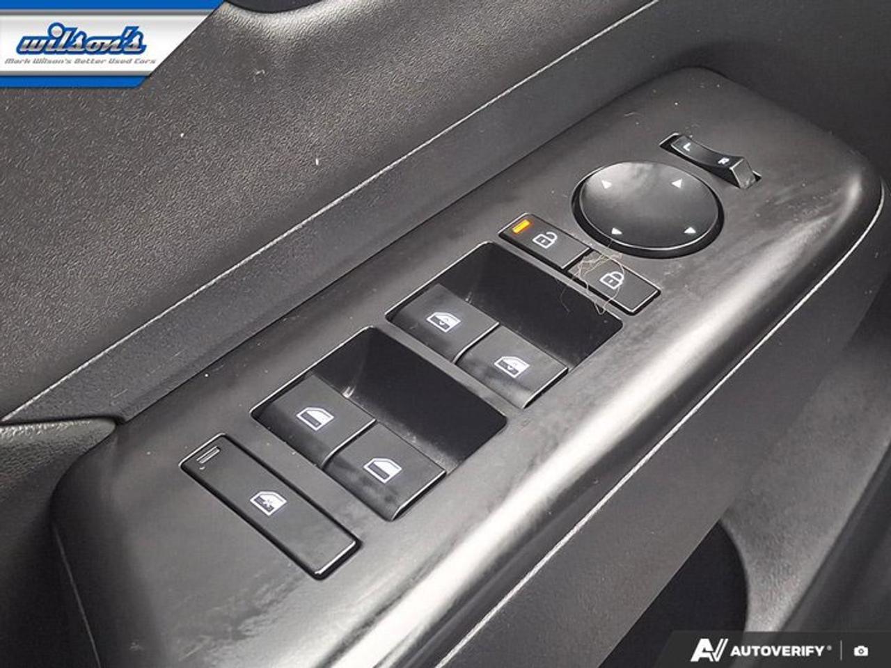 2024 Hyundai KONA Preferred AWD | Trend Pkg | Leather | Sunroof | Heated Wheel + Seats | Adaptive Cruise | and More ! Photo