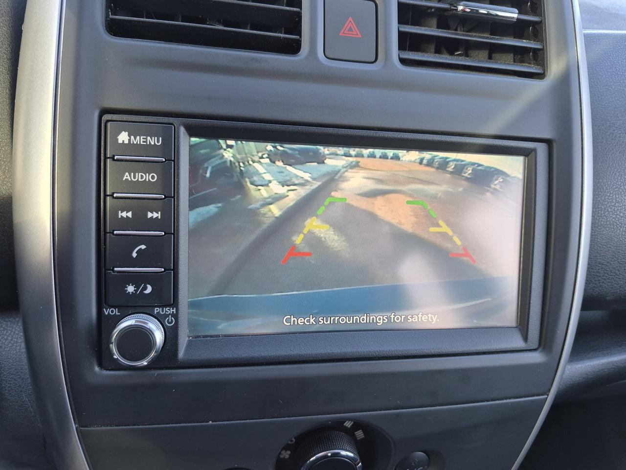 2019 Nissan Versa Note SV Photo