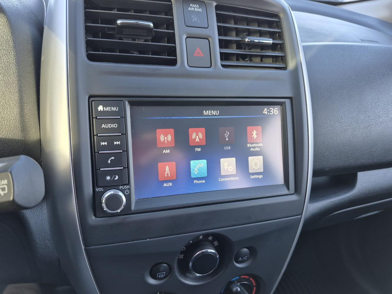 2019 Nissan Versa Note SV Photo