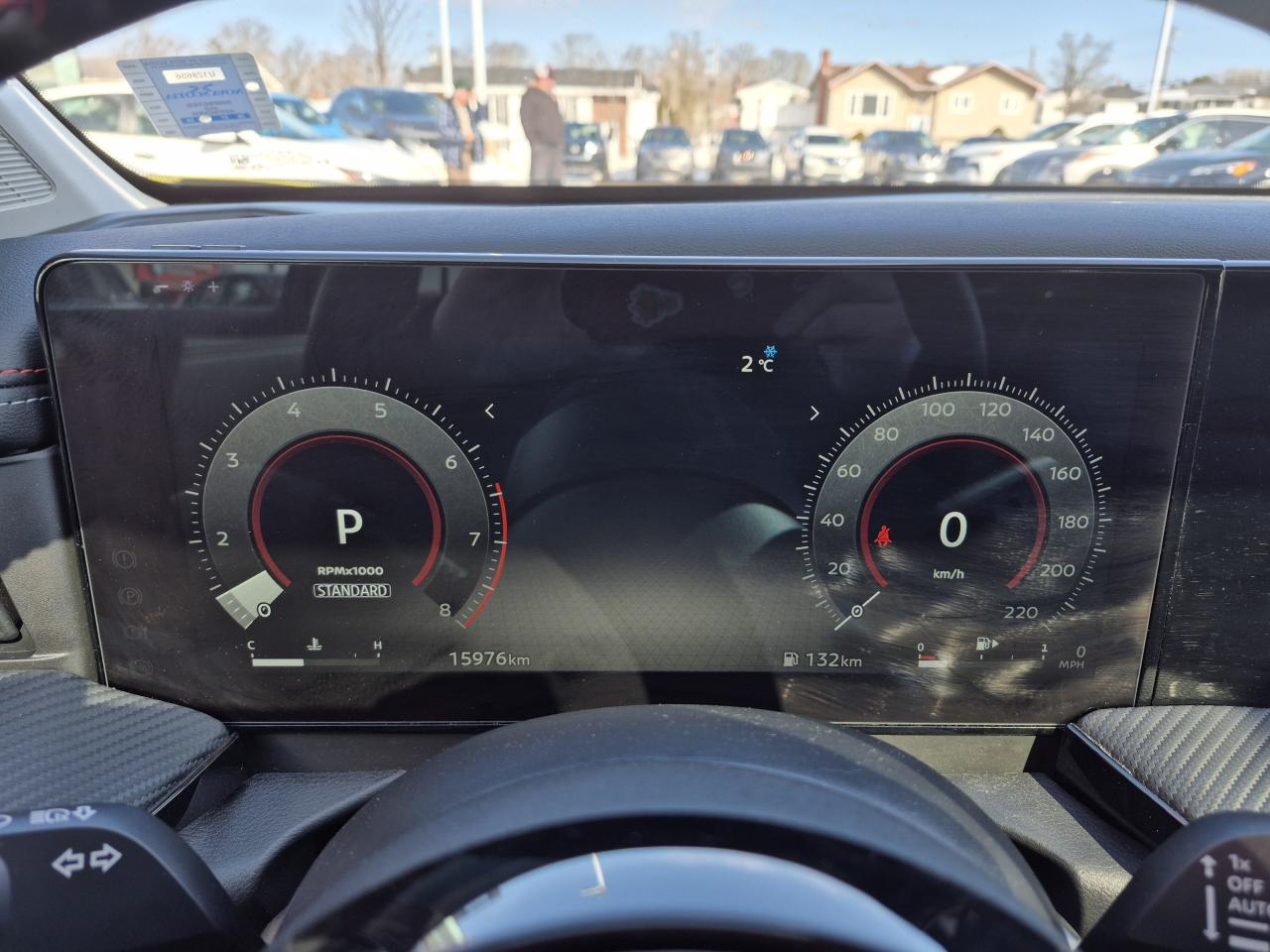 2025 Nissan Kicks SR PREMIUM Photo8