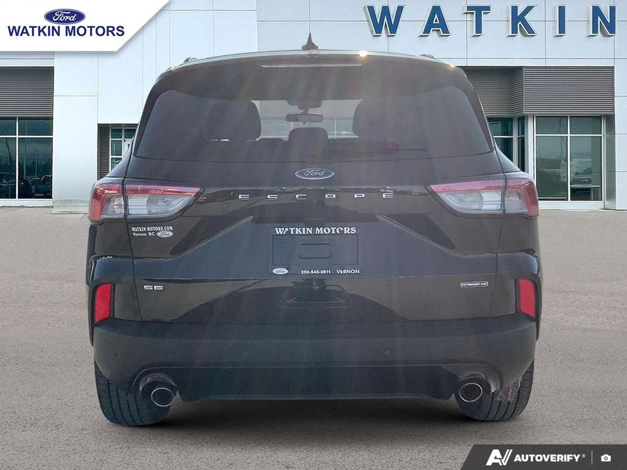 2022 Ford Escape SE Hybrid AWD Photo3