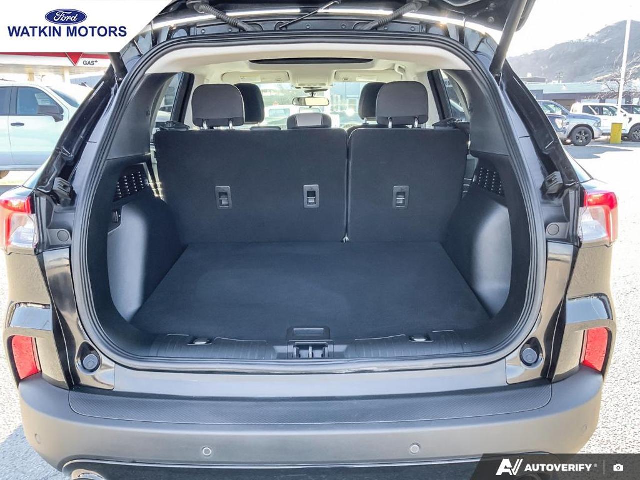 2022 Ford Escape SE Hybrid AWD Photo14