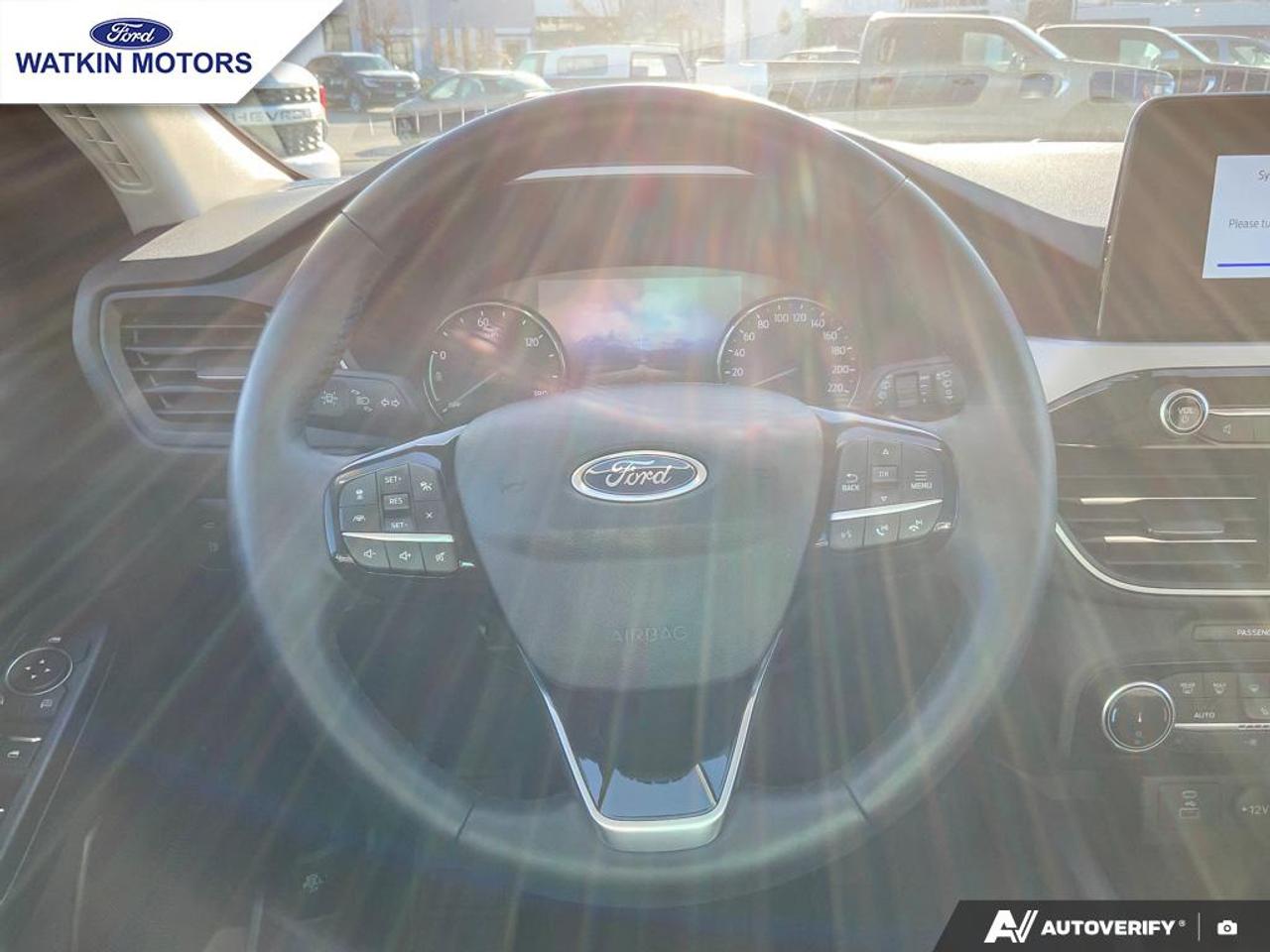 2022 Ford Escape SE Hybrid AWD Photo16