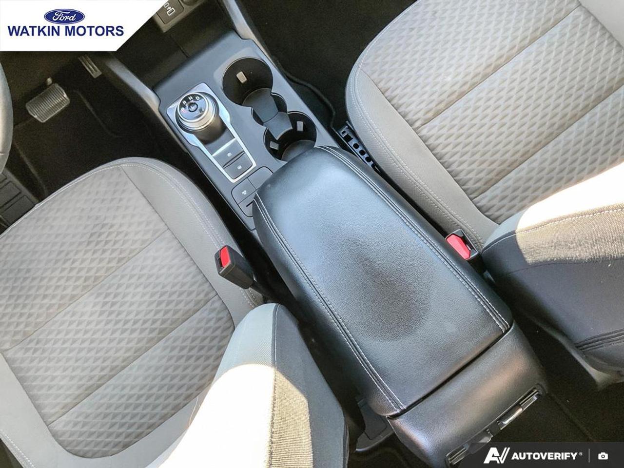 2022 Ford Escape SE Hybrid AWD Photo20