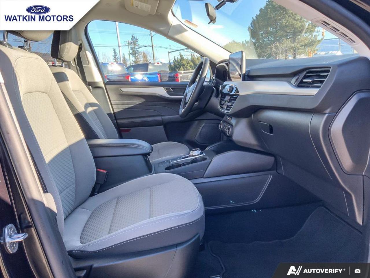 2022 Ford Escape SE Hybrid AWD Photo24