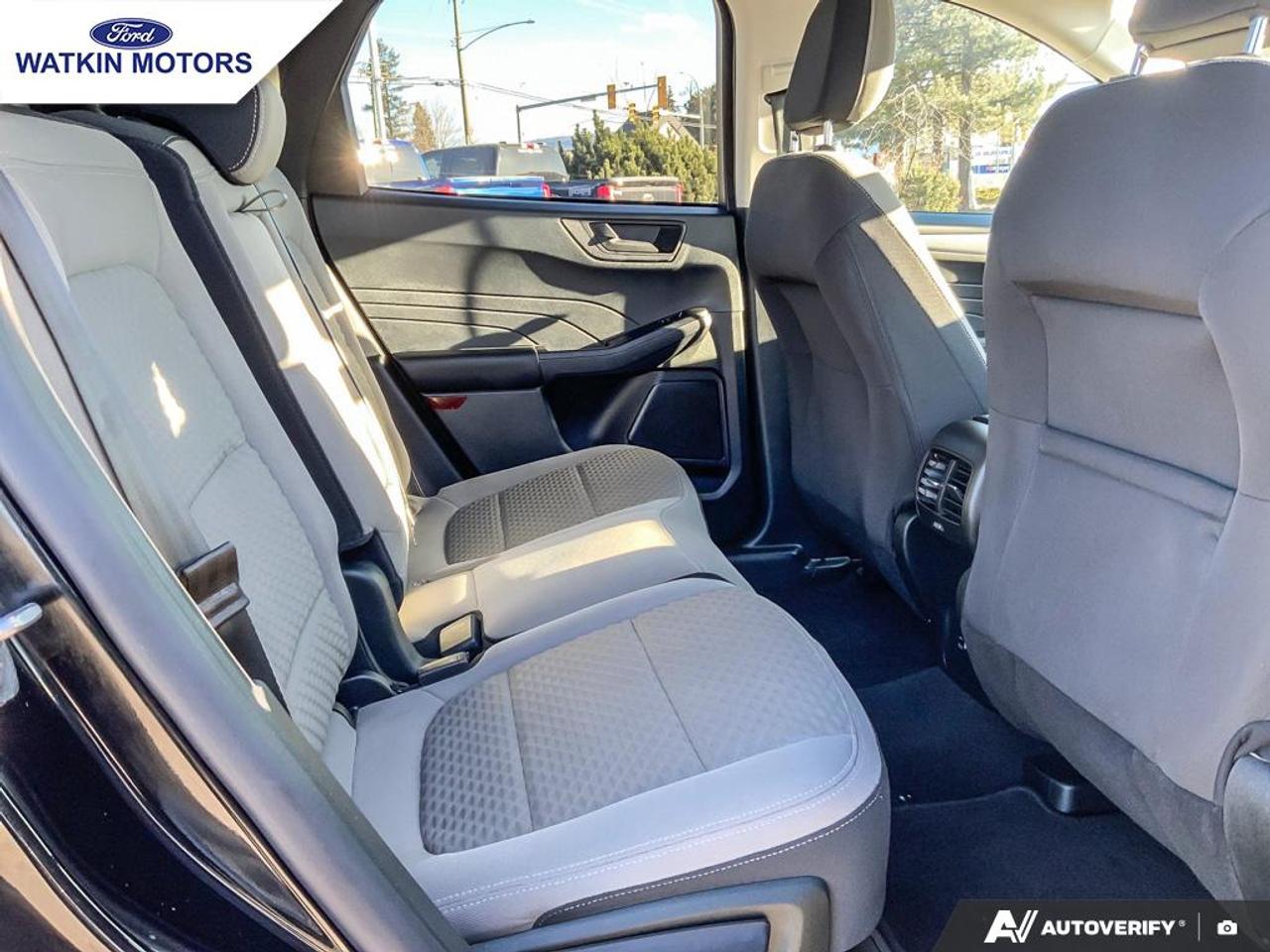 2022 Ford Escape SE Hybrid AWD Photo25