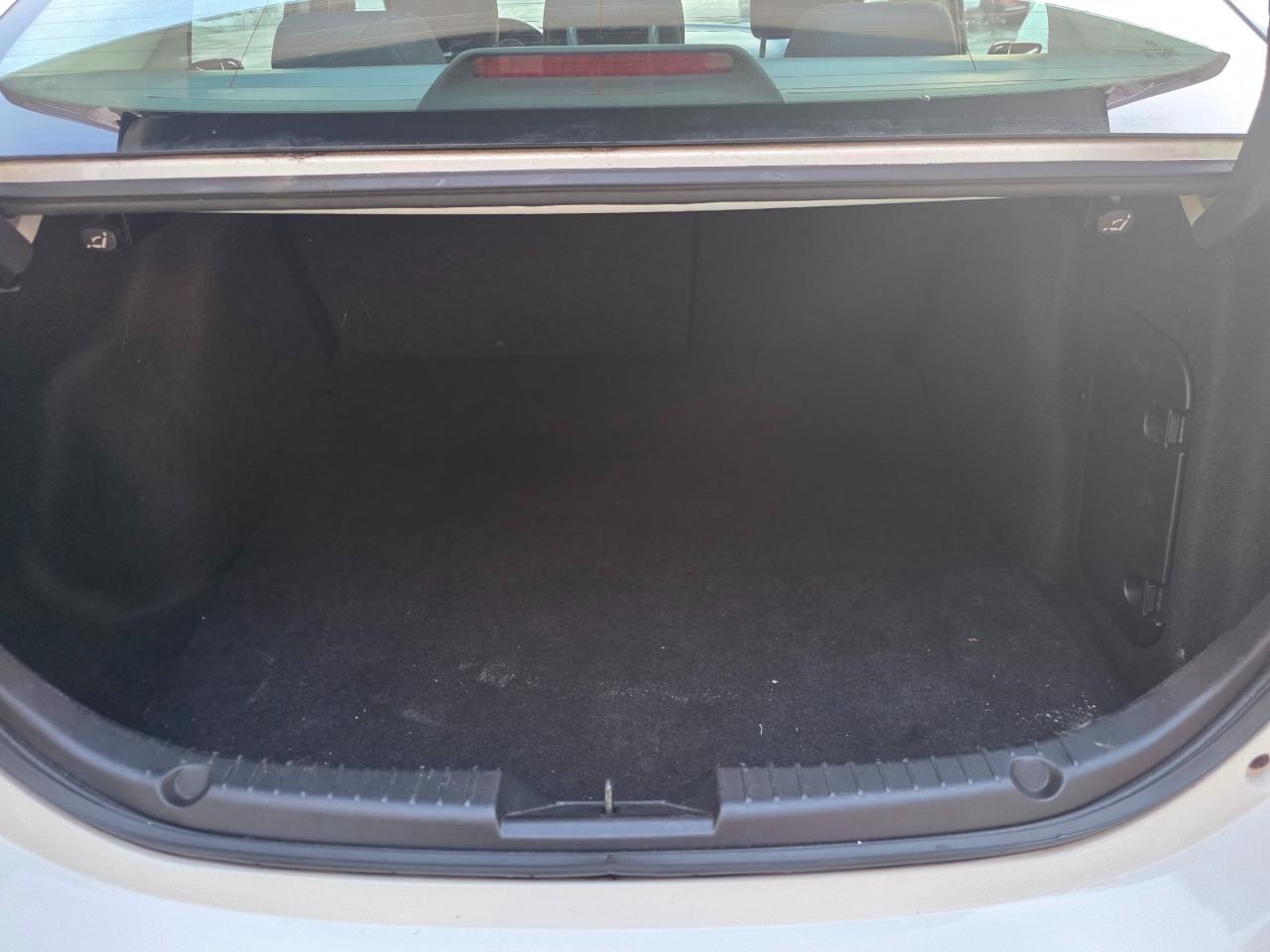 2016 Mazda MAZDA3 GS Accident Free | Navi | Heated Seats | Backup Camera Photo