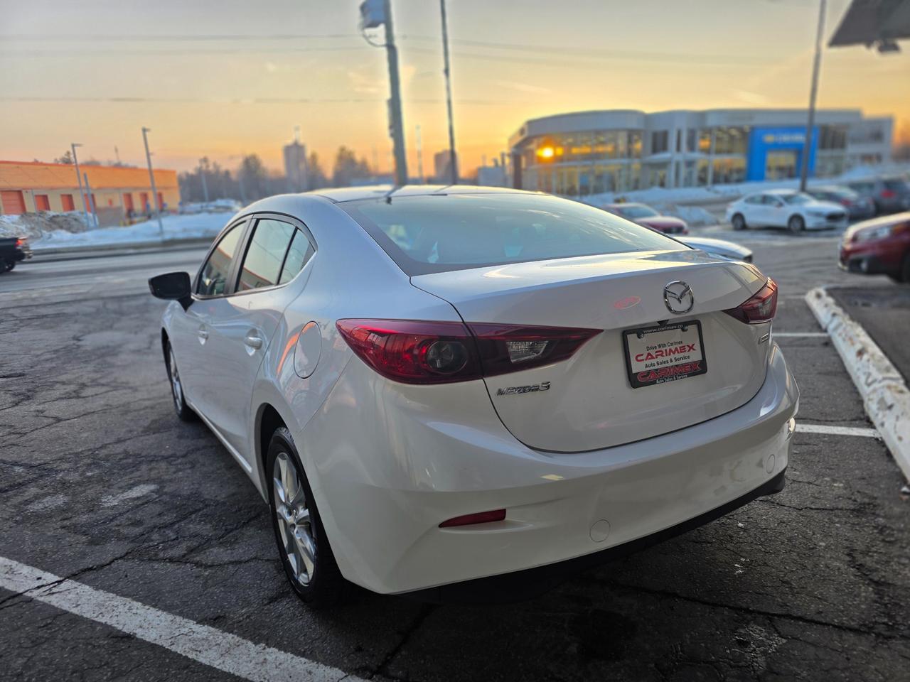 2016 Mazda MAZDA3 GS Accident Free | Navi | Heated Seats | Backup Camera Photo2