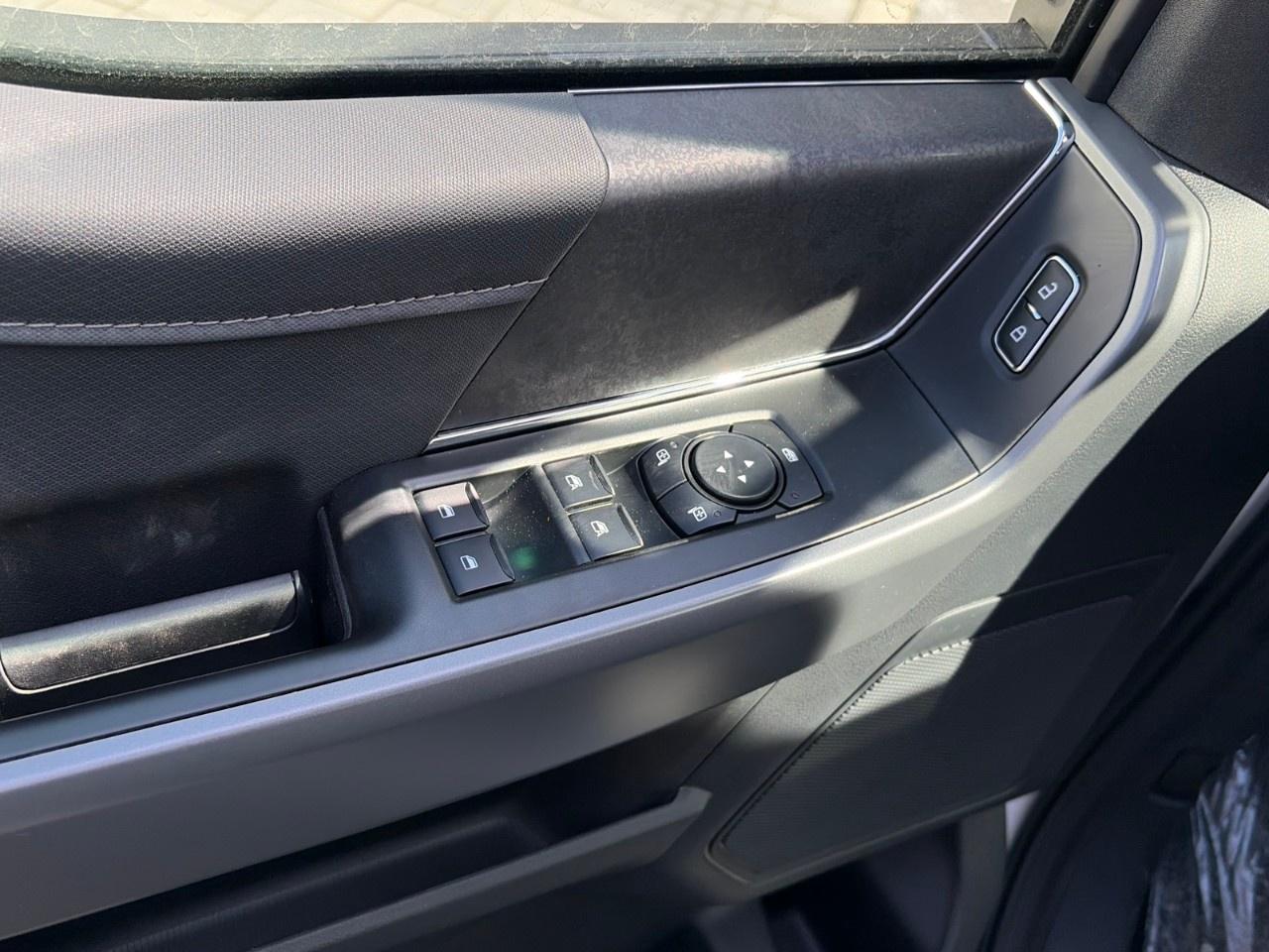 2026 Ford F-150 XLT 4WD SuperCrew 5.5' Box Photo