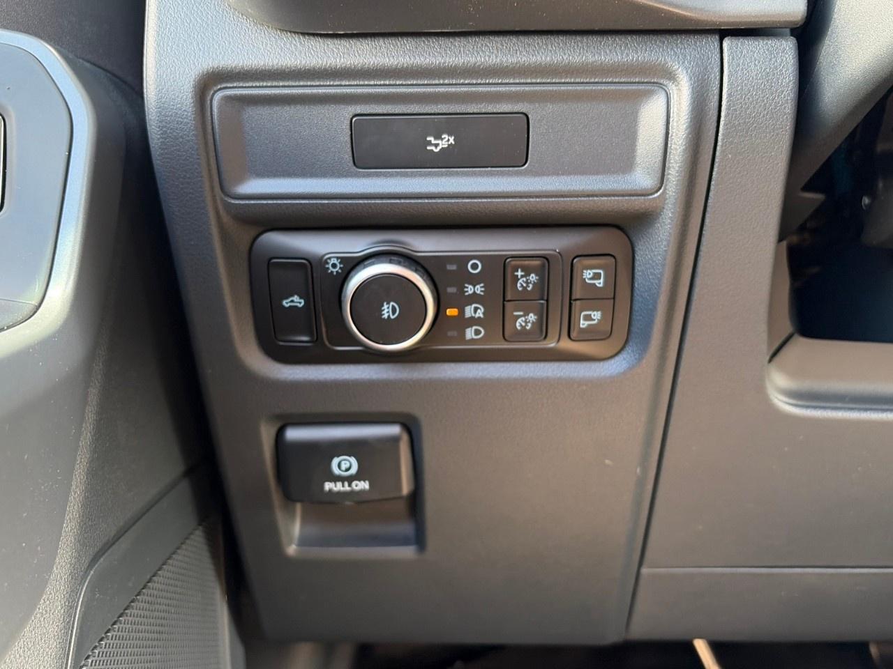 2026 Ford F-150 XLT 4WD SuperCrew 5.5' Box Photo