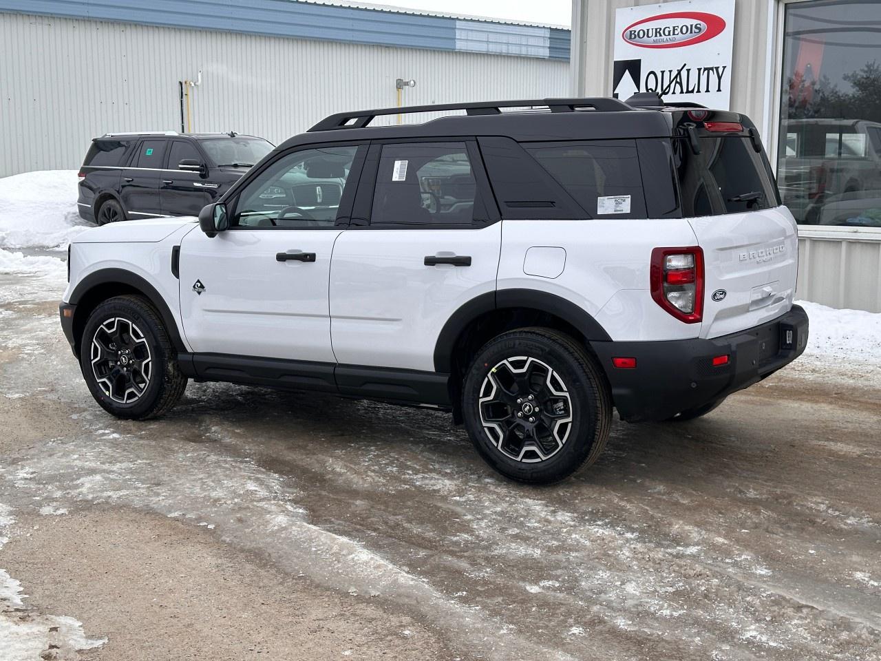 2026 Ford Bronco Sport Outer Banks 4x4 Photo