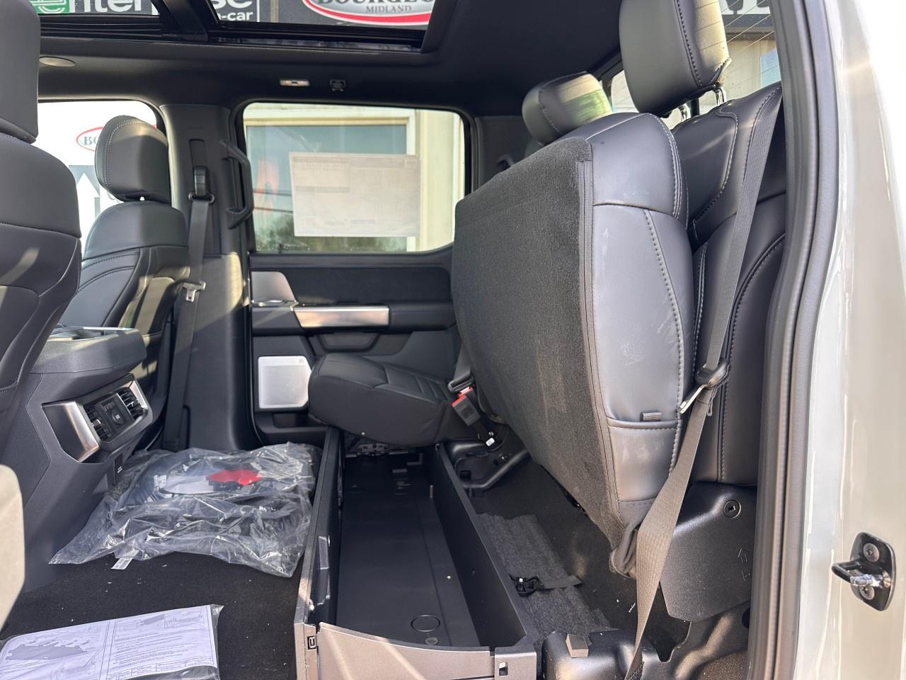 2026 Ford F-250 Super Duty SRW PLATINUM 4WD CREW CAB 6.75' BOX Photo