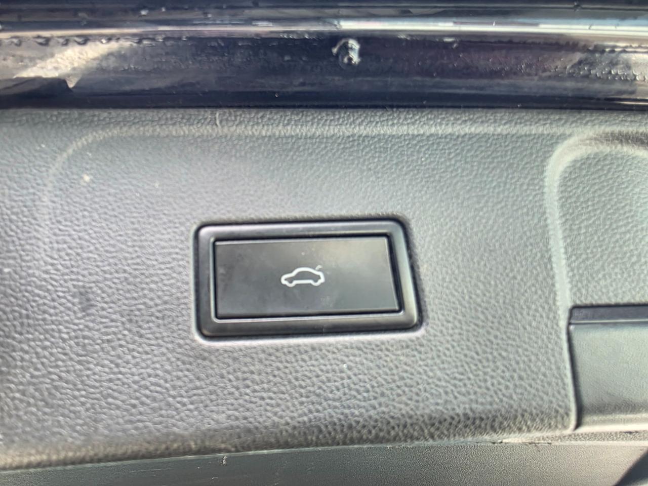 2019 Volkswagen Atlas 3.6 FSI Execline 7 Passenger | Accident Free | Loaded Photo