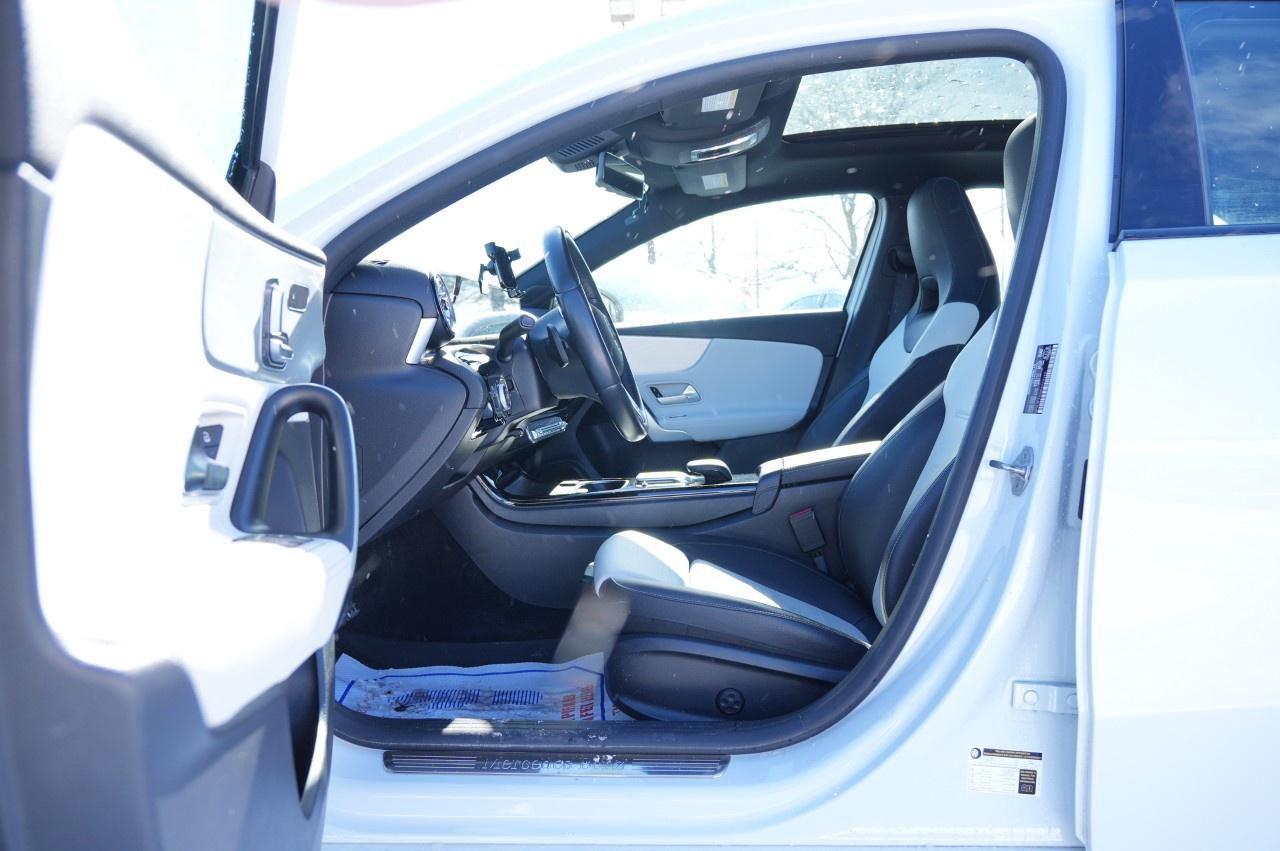 2022 Mercedes-Benz A-Class A 250 4MATIC Hatch Photo
