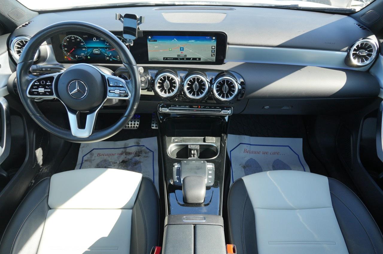 2022 Mercedes-Benz A-Class A 250 4MATIC Hatch Photo