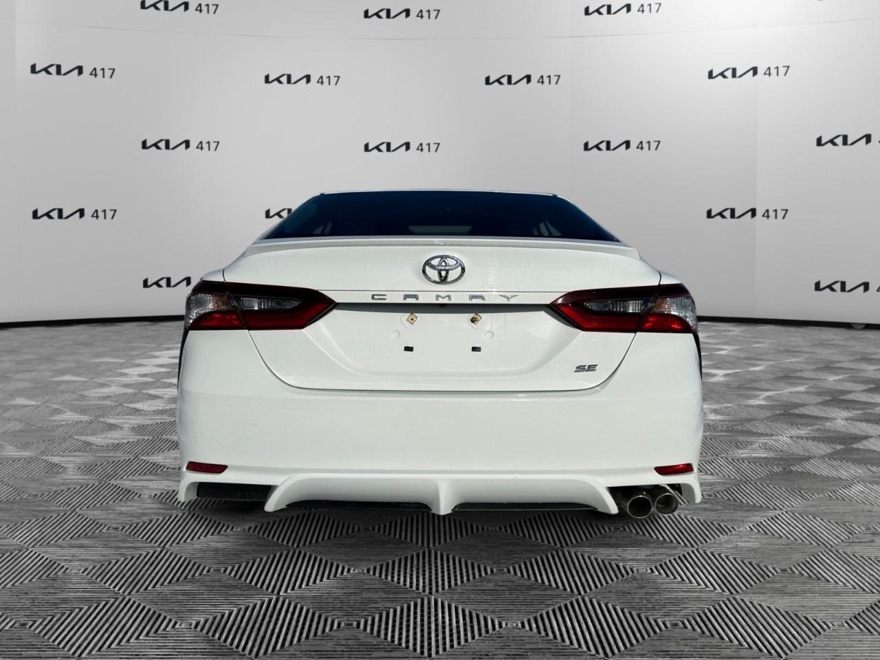 2023 Toyota Camry SE Auto Photo3