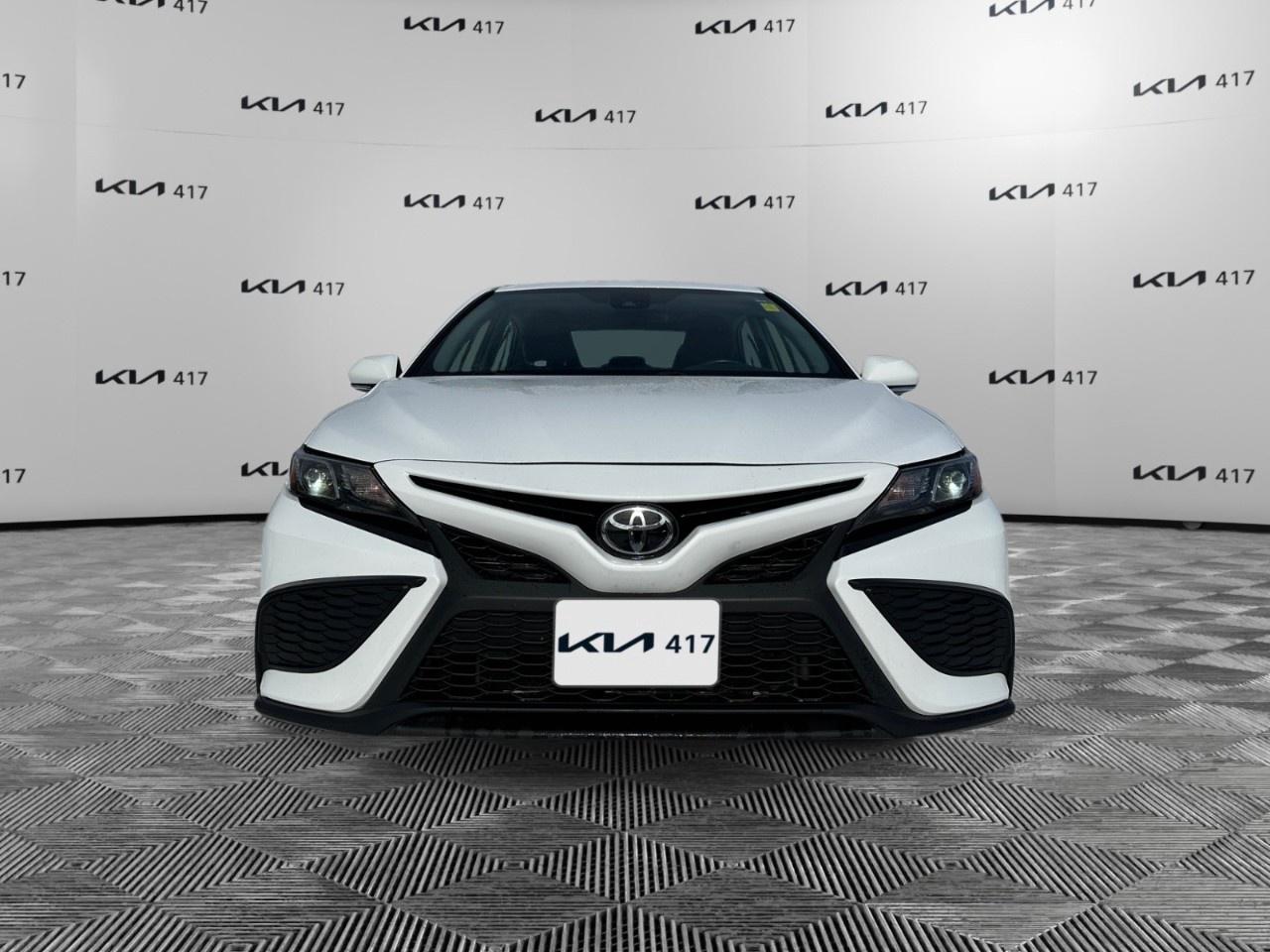 2023 Toyota Camry SE Auto Photo