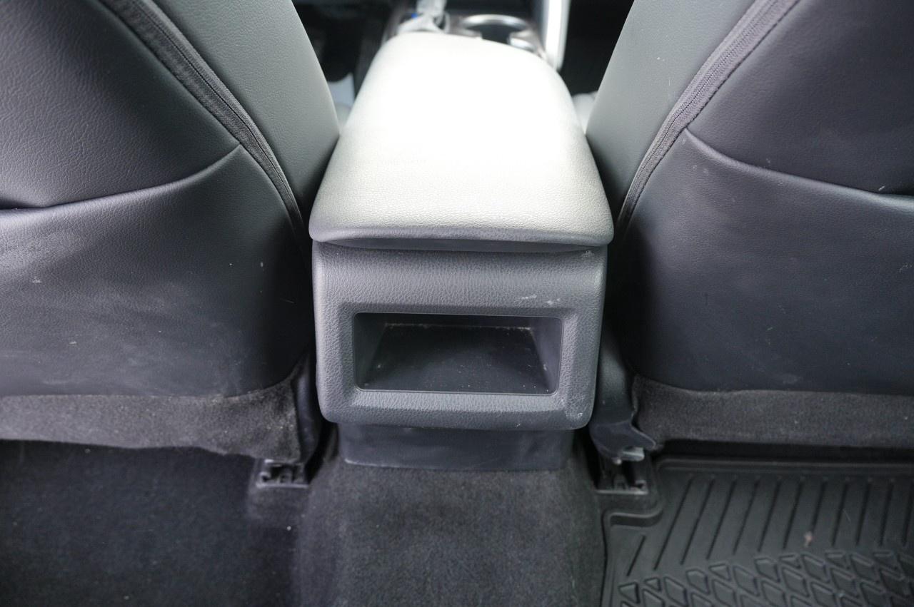 2023 Toyota Camry SE Auto Photo