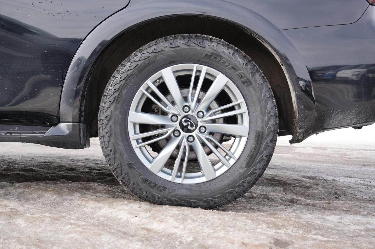 2024 Infiniti QX80 LUXE 8-Passenger Photo