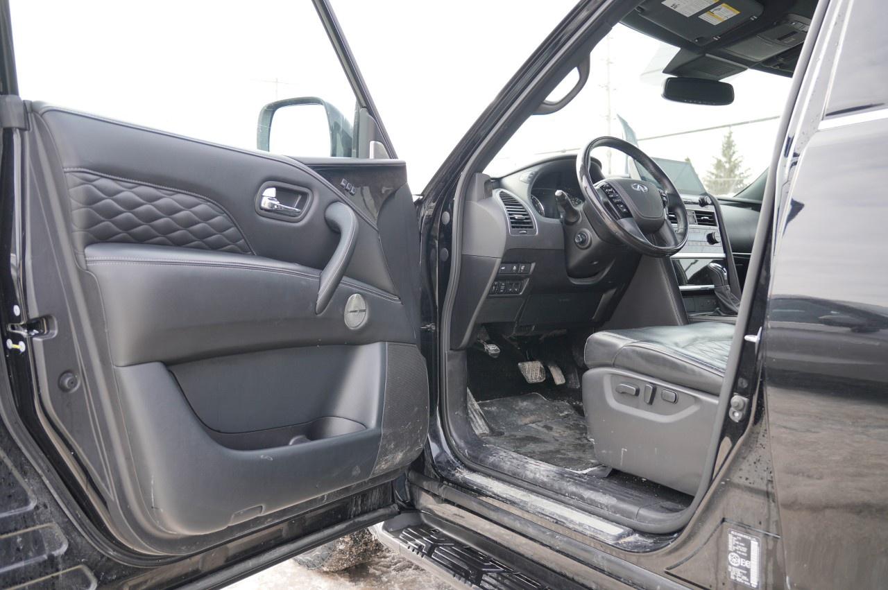 2024 Infiniti QX80 LUXE 8-Passenger Photo