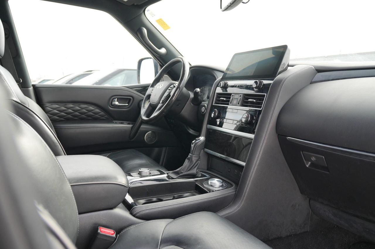 2024 Infiniti QX80 LUXE 8-Passenger Photo