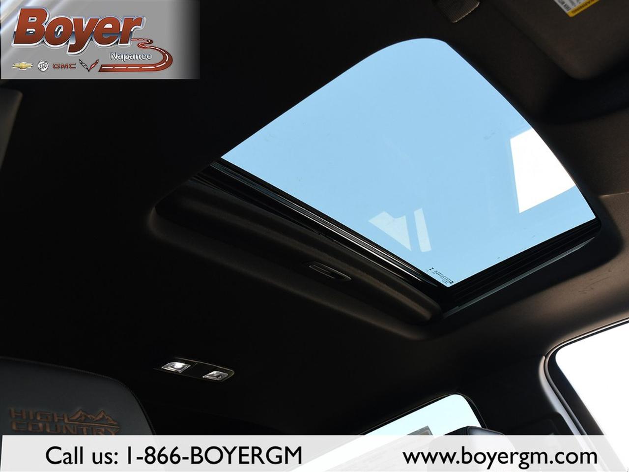 2026 Chevrolet Silverado 1500 Crew Cab Short Box 4-Wheel Drive High Country Photo