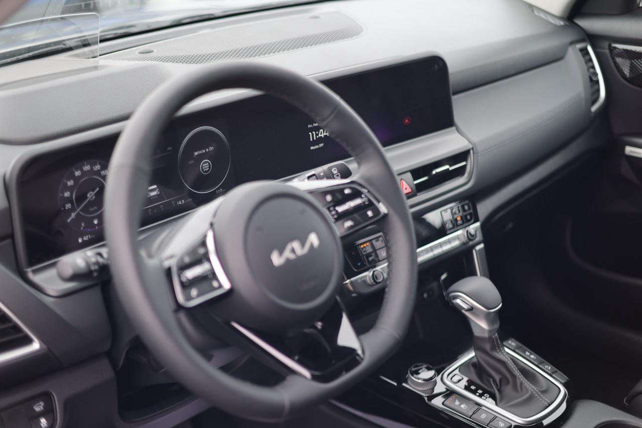 2026 Kia Seltos SX AWD w/Black Interior Photo