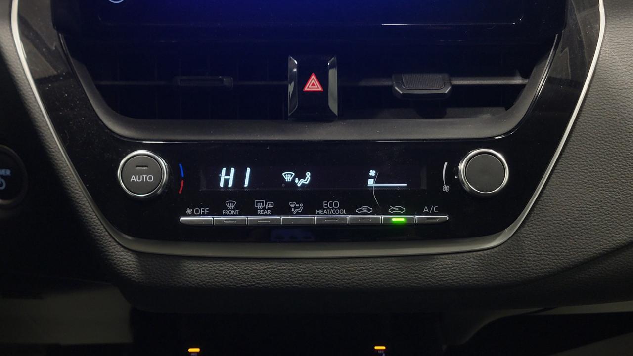 2023 Toyota Corolla Hybrid LE Photo