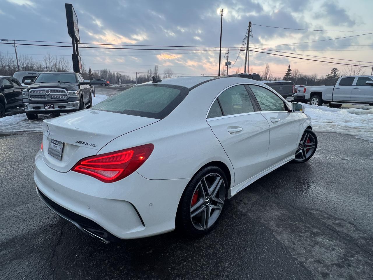 2014 Mercedes-Benz CLA-Class CLA 45 AMG Photo4