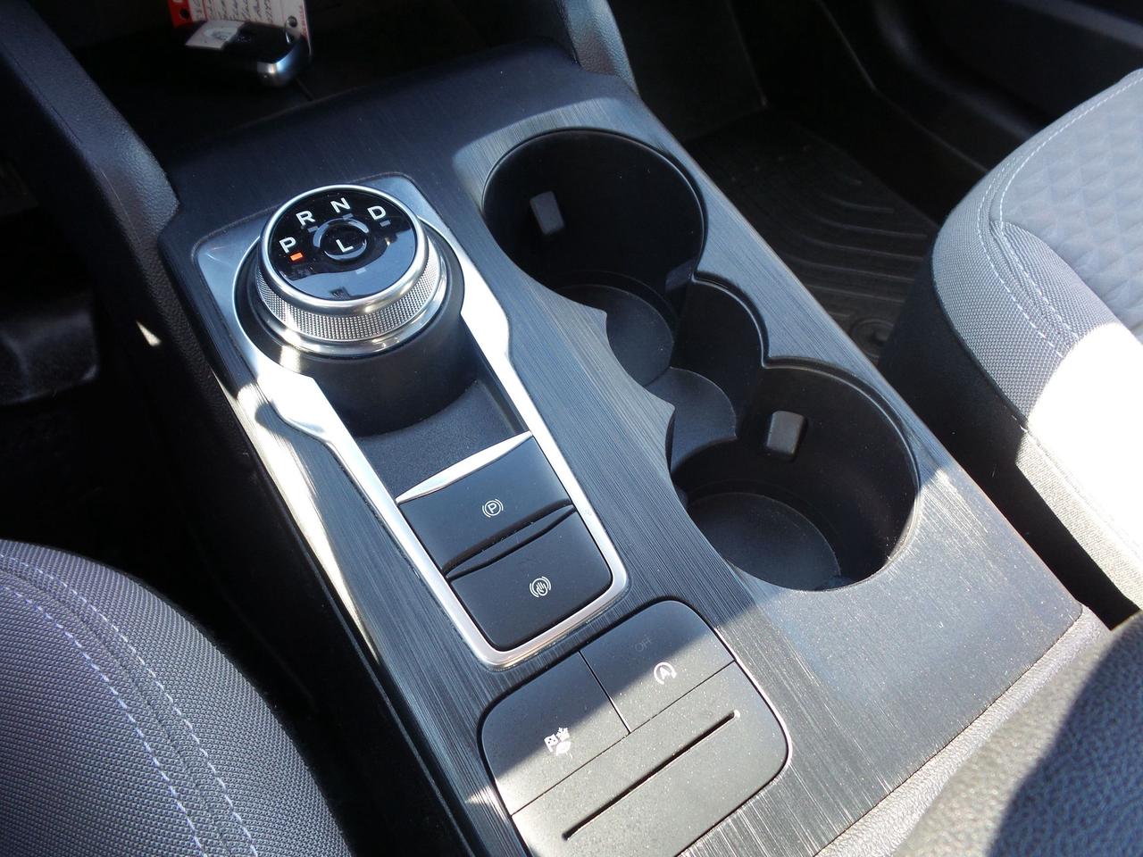 2022 Ford Escape SE, AWD, LOCAL TRADE, NAVIGATION, HEATED SEATS! Photo