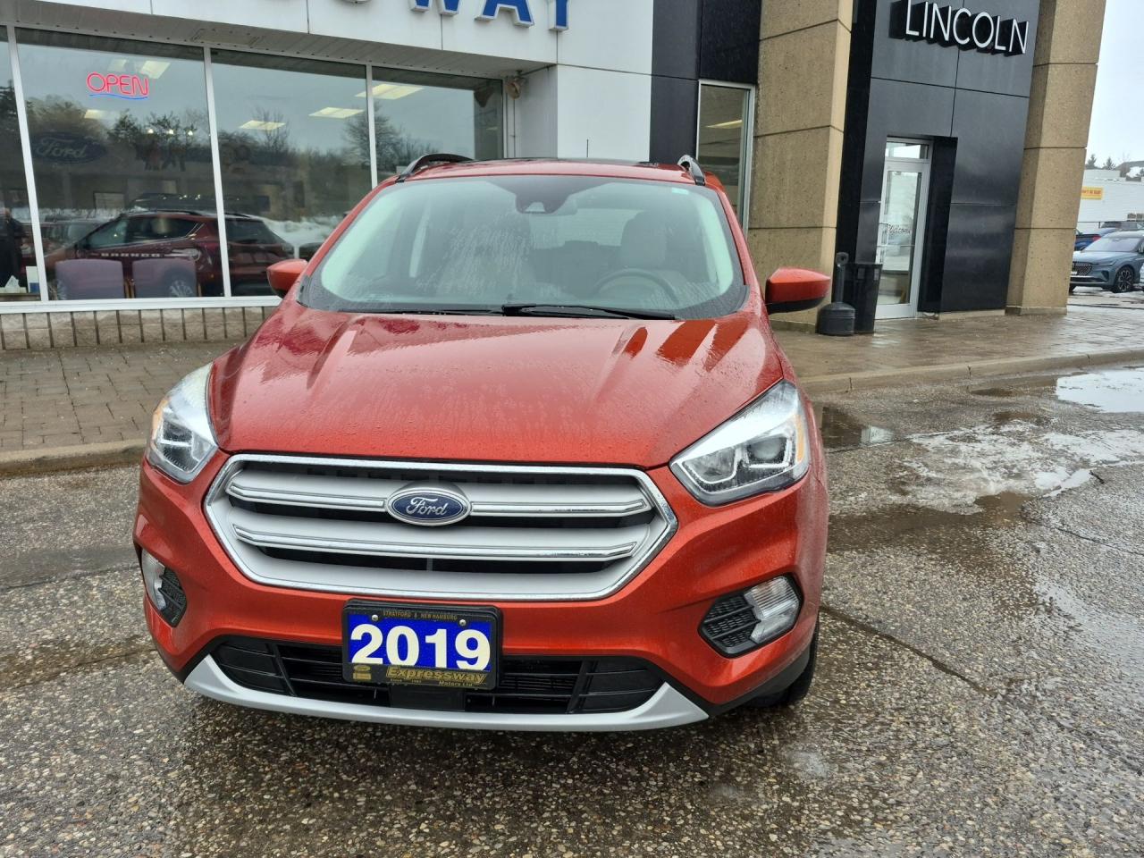 2019 Ford Escape SEL, LOCAL TRADE, 1 OWNER, VERY WELL CARED FOR! Photo2