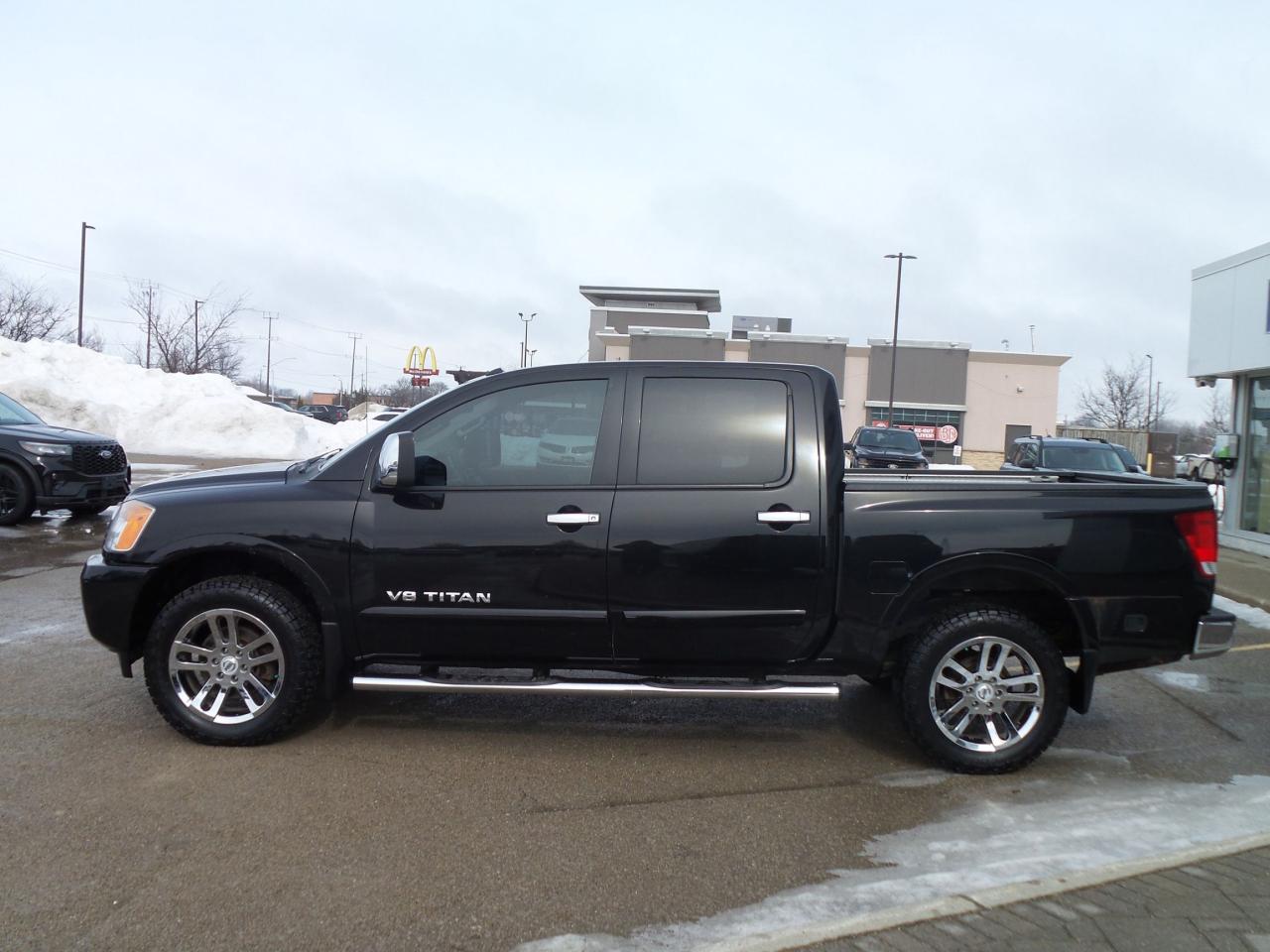 2014 Nissan Titan CREW CAB, SL, LEATHER, MOONROOF, AS TRADED Photo