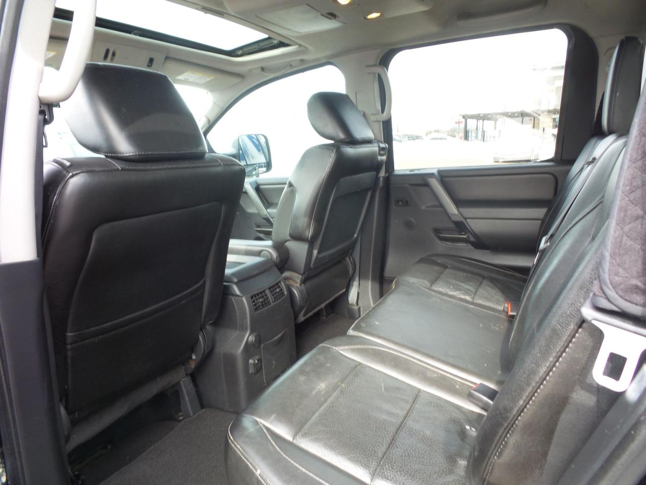 2014 Nissan Titan CREW CAB, SL, LEATHER, MOONROOF, AS TRADED Photo