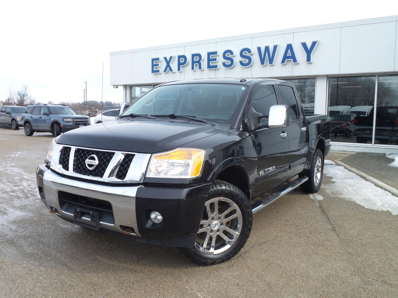 2014 Nissan Titan CREW CAB, SL, LEATHER, MOONROOF, AS TRADED Photo0