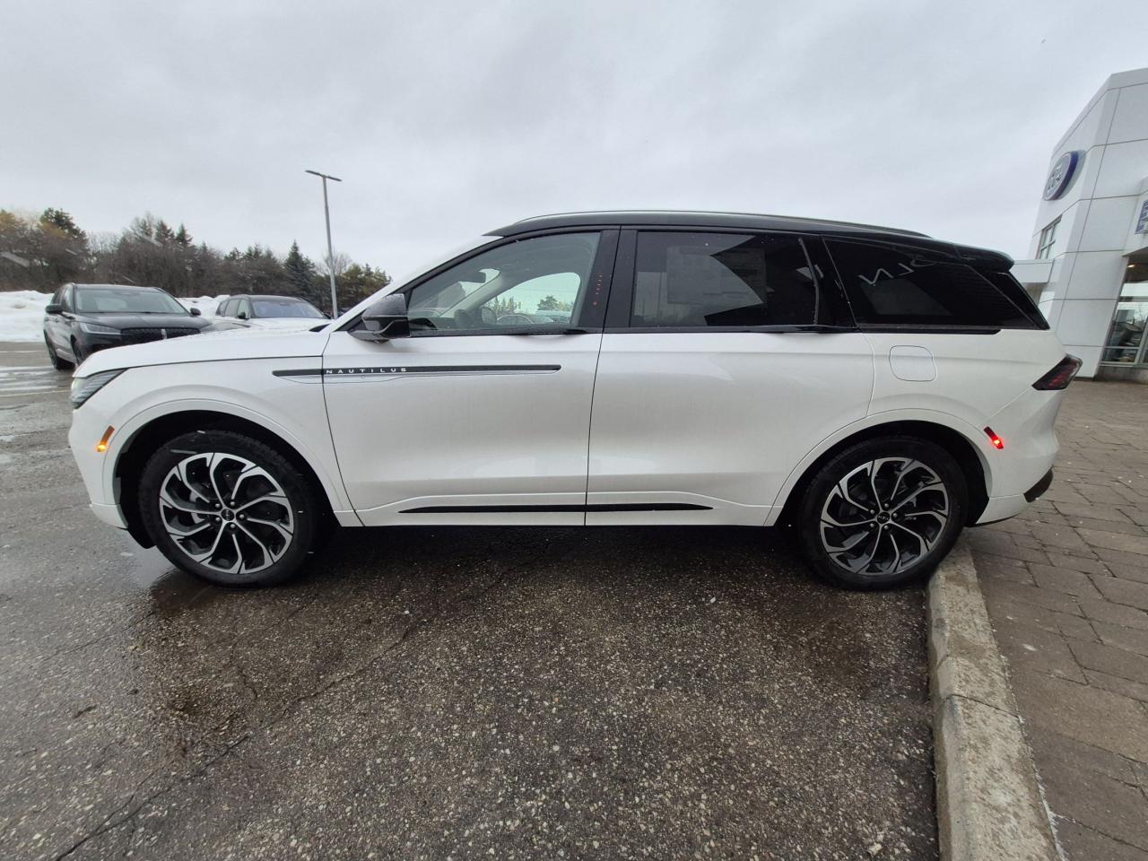 2026 Lincoln Nautilus RESERVE AWD, 360 DEGREE CAMERA, ADAPTIVE CRUISE, Photo3