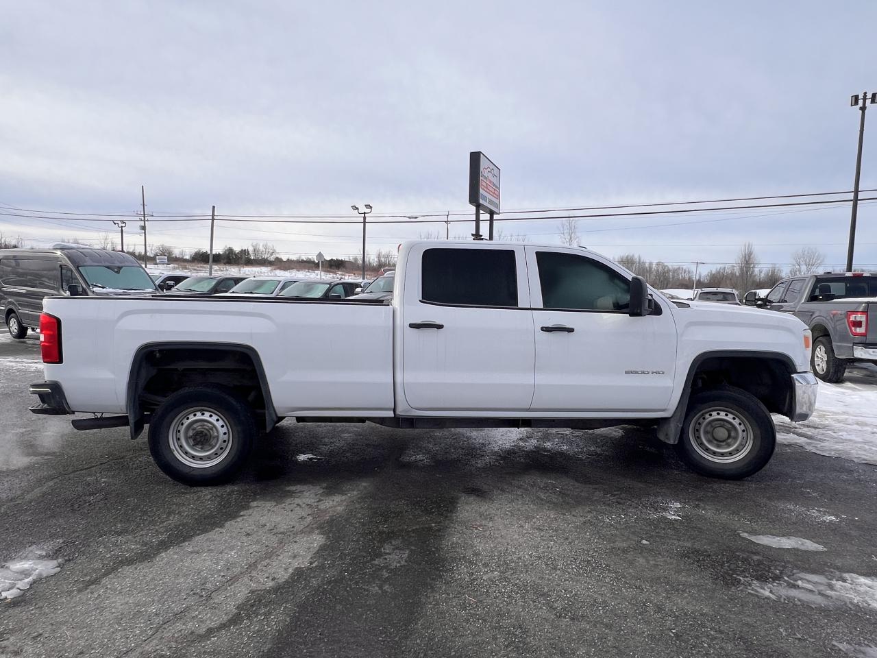 2015 GMC Sierra 2500 WT Photo