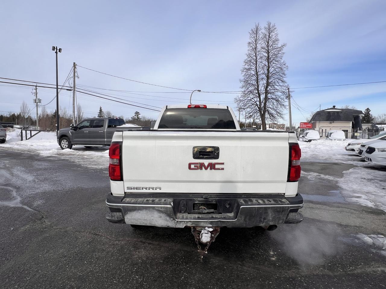 2015 GMC Sierra 2500 WT Photo3