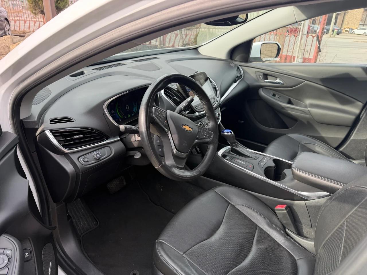 2018 Chevrolet Volt Premier Photo