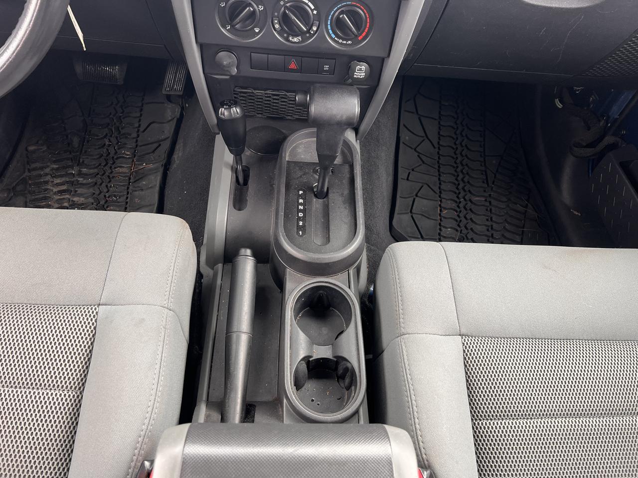 2009 Jeep Wrangler Sahara Photo