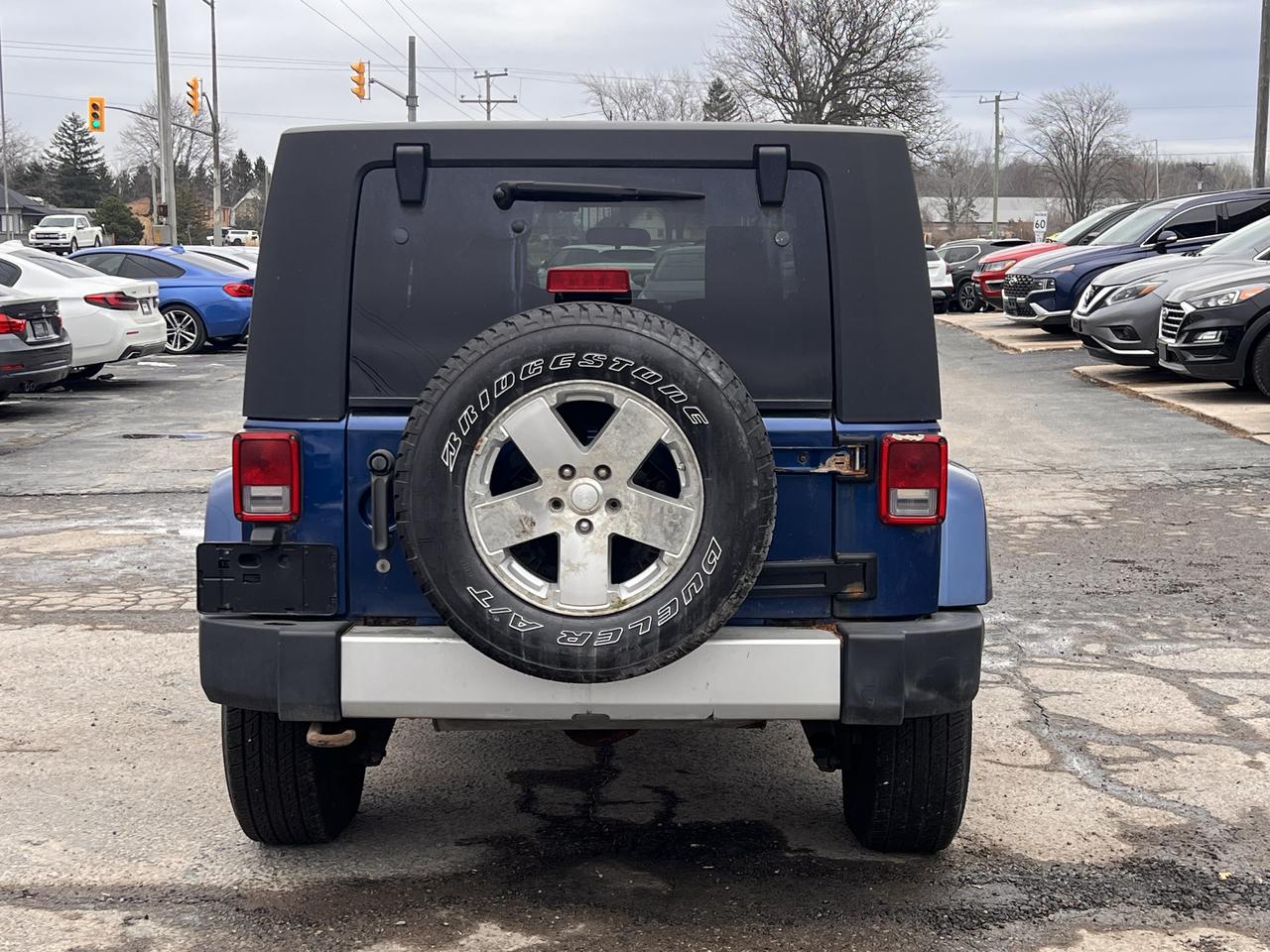2009 Jeep Wrangler Sahara Photo