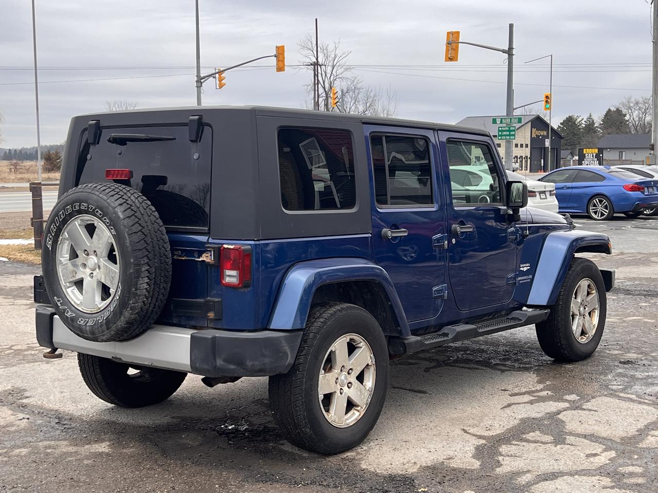 2009 Jeep Wrangler Sahara Photo