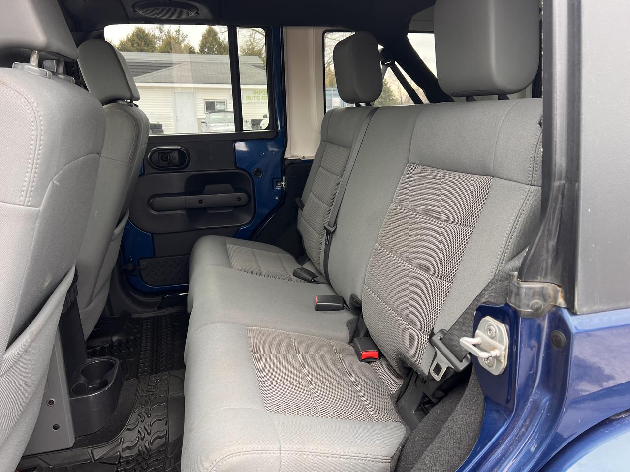 2009 Jeep Wrangler Sahara Photo